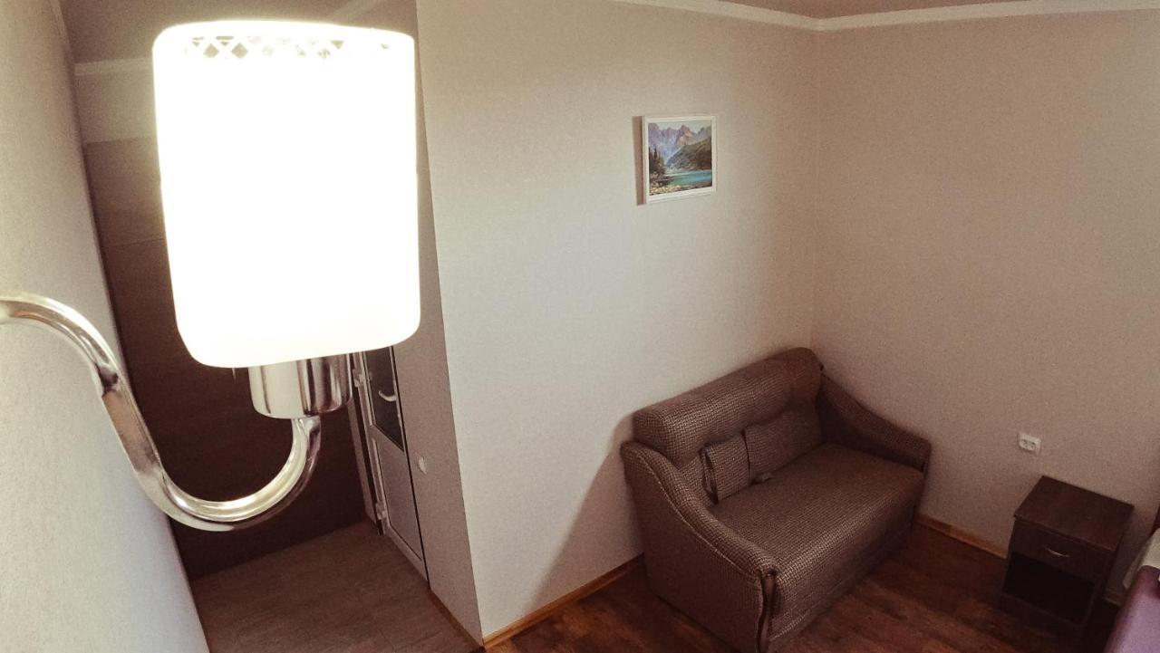 Гостевой Дом Летний Сад Soechoemi Buitenkant foto